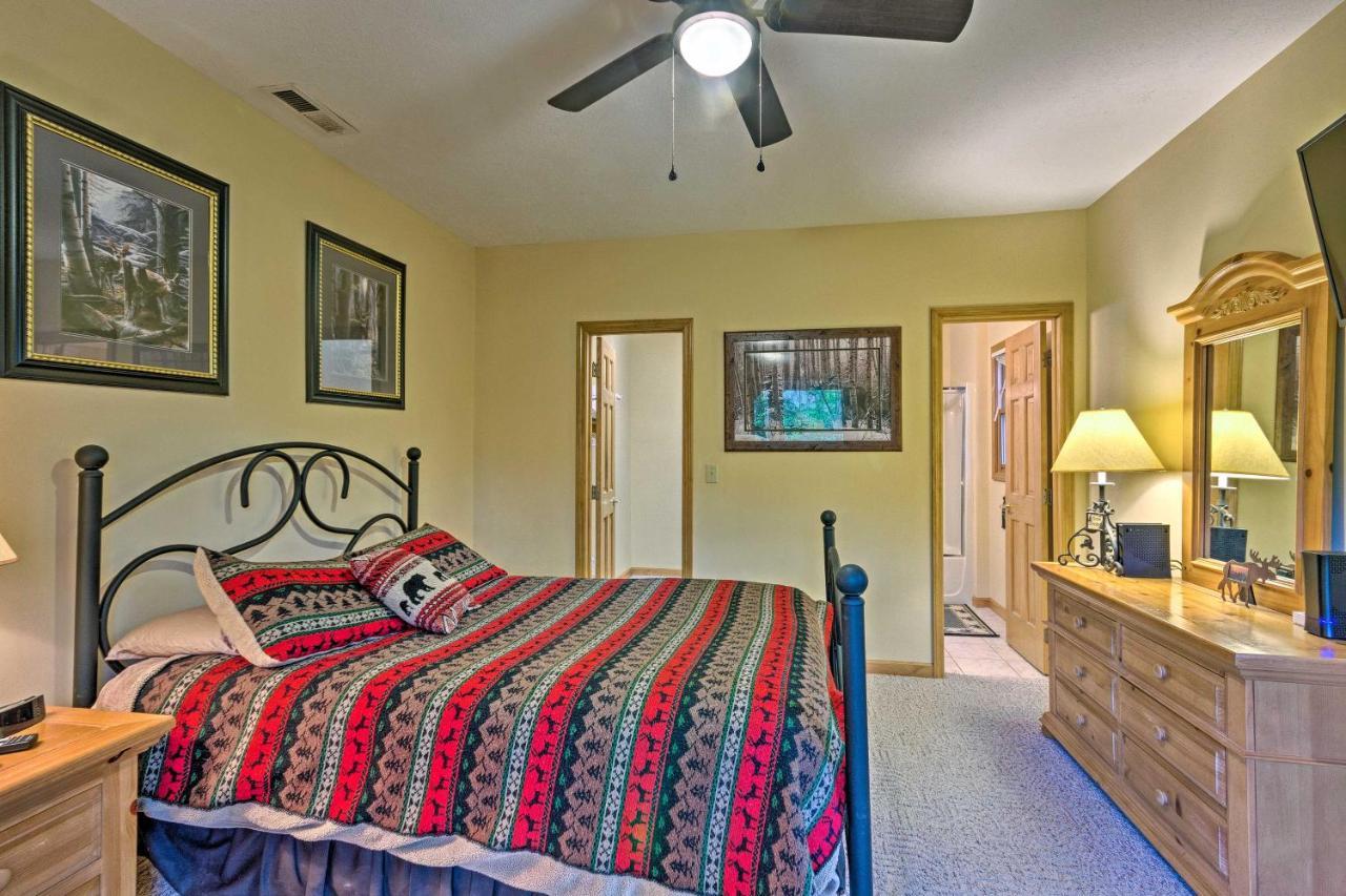 Spacious Maggie Valley Cabin With Hot Tub And Mtn View エクステリア 写真