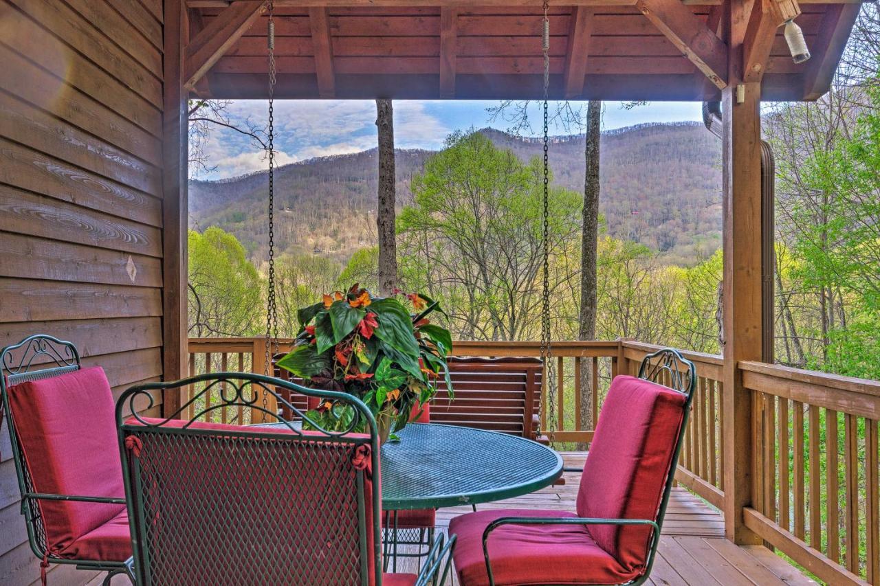Spacious Maggie Valley Cabin With Hot Tub And Mtn View エクステリア 写真