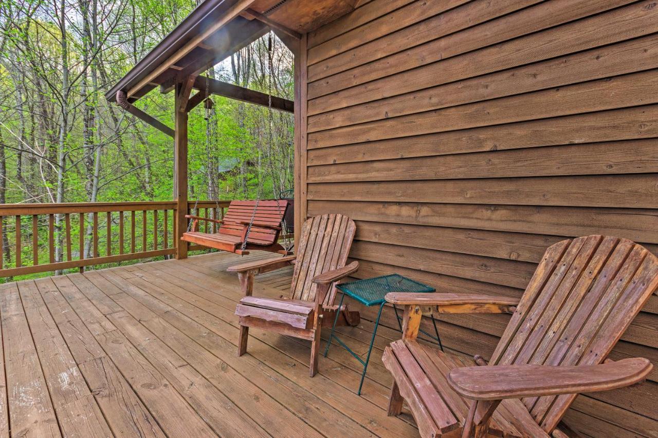 Spacious Maggie Valley Cabin With Hot Tub And Mtn View エクステリア 写真